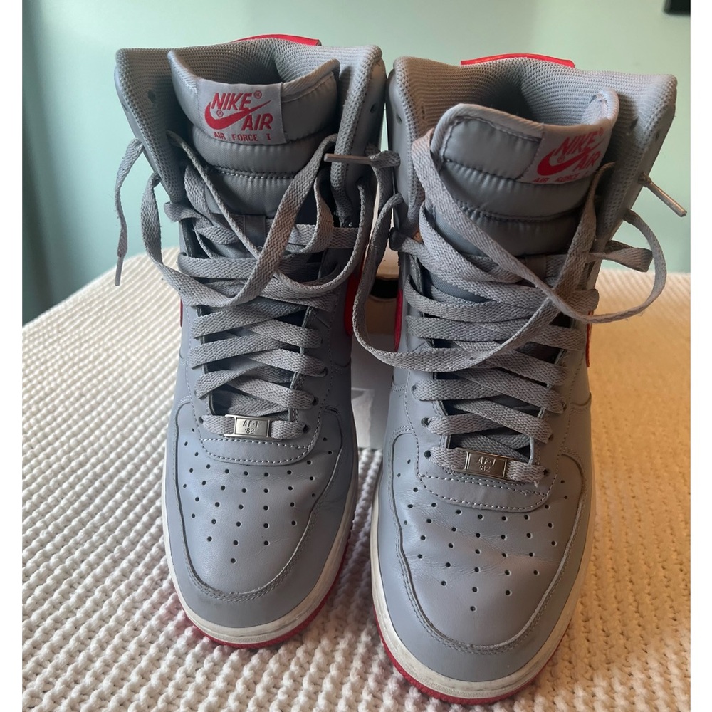 Good Condition Men’s Nike Air Force 1 High ‘07
